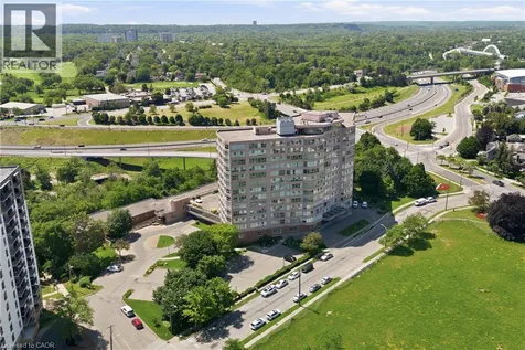 7 Gale Crescent St. Catharines ON L2M 7M8
