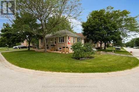 52 Harbour Crescent Wasaga Beach ON L9Z 1G5