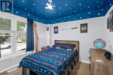 52 Harbour Crescent Wasaga Beach ON L9Z 1G5