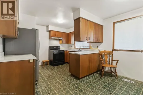 47 Brier Park Road Brantford ON N3R 3R1