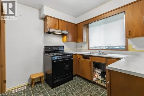 47 Brier Park Road Brantford ON N3R 3R1