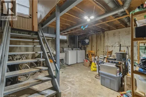 47 Brier Park Road Brantford ON N3R 3R1
