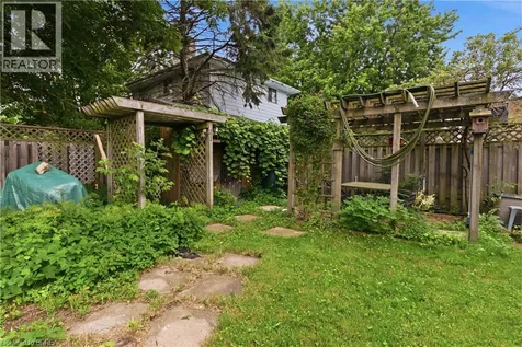 47 Brier Park Road Brantford ON N3R 3R1