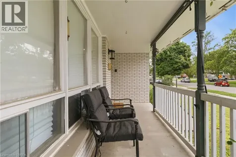 47 Brier Park Road Brantford ON N3R 3R1
