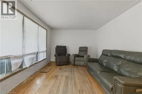 47 Brier Park Road Brantford ON N3R 3R1