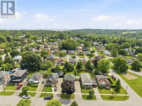 11 Clovelly Street Port Hope ON L1A 2J4