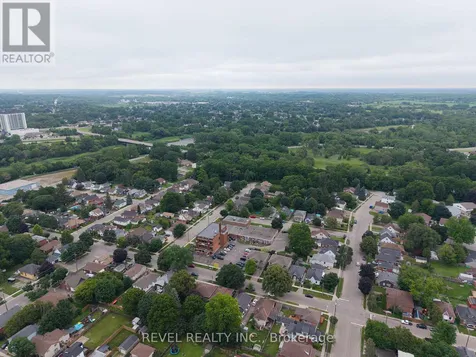 145 Catharine Avenue Brantford ON N3T 1J1