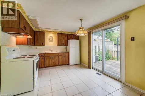 76 Pepperwood Crescent Kitchener ON N2A 2R3