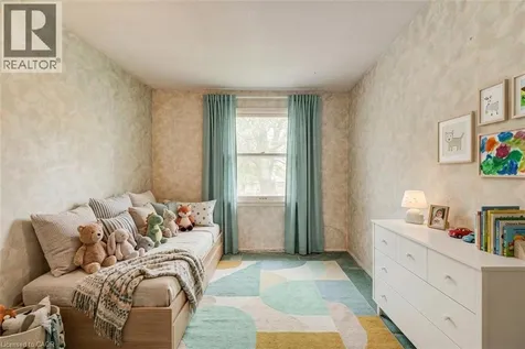 76 Pepperwood Crescent Kitchener ON N2A 2R3