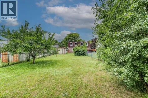 76 Pepperwood Crescent Kitchener ON N2A 2R3