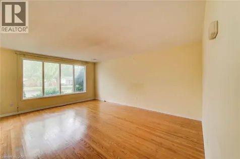 76 Pepperwood Crescent Kitchener ON N2A 2R3