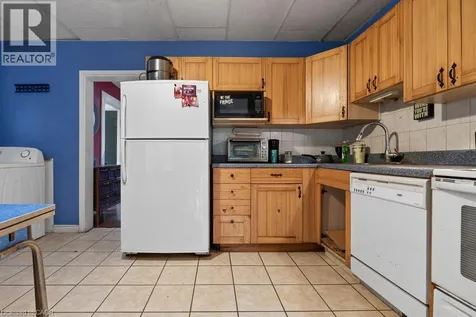 199 Wood Street Hamilton ON L8L 3Z2