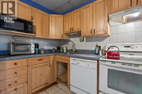 199 Wood Street Hamilton ON L8L 3Z2