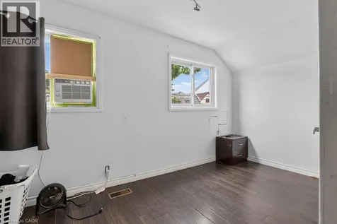199 Wood Street Hamilton ON L8L 3Z2