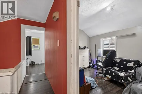 199 Wood Street Hamilton ON L8L 3Z2