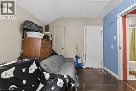 199 Wood Street Hamilton ON L8L 3Z2