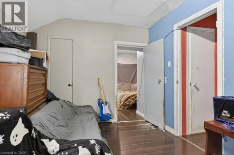 199 Wood Street Hamilton ON L8L 3Z2