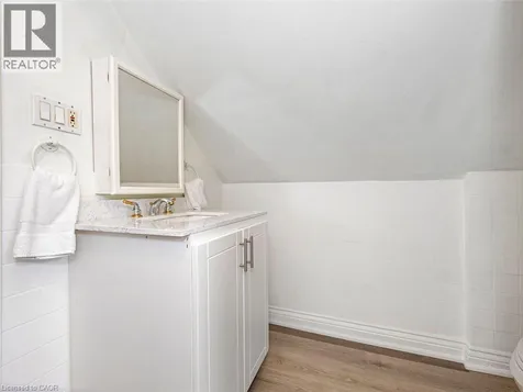 52 Stapleton Avenue North Hamilton ON L8H 3N5