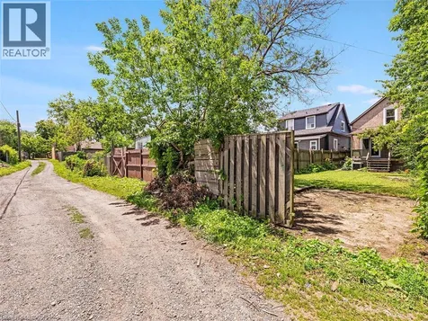 52 Stapleton Avenue North Hamilton ON L8H 3N5