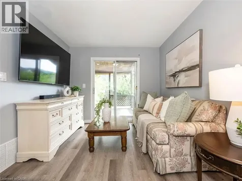 52 Stapleton Avenue North Hamilton ON L8H 3N5