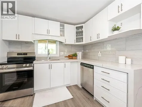 52 Stapleton Avenue North Hamilton ON L8H 3N5