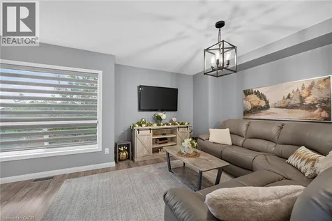 1328 Upper Sherman Avenue Hamilton ON L8W 1C2