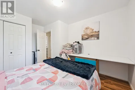 56 Bretz Avenue Cambridge ON N3C 2W9
