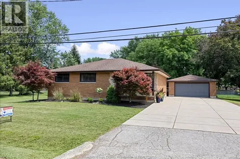 5860 Abbott Street Lasalle ON N9J 2K4