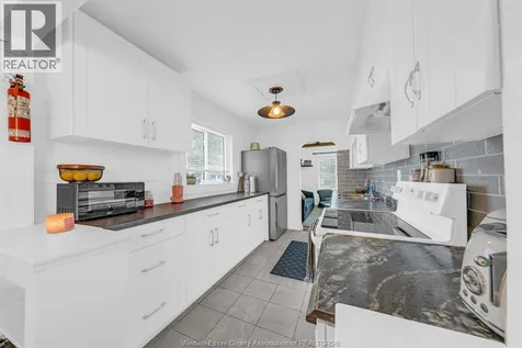 1196 Curry Avenue Windsor ON N9B 2C9