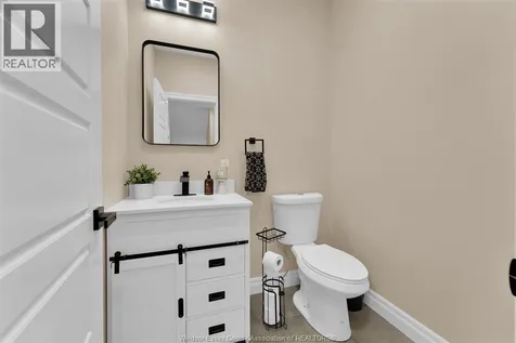 295 George Street Amherstburg ON N9V 2G3