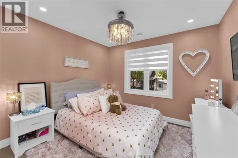 295 George Street Amherstburg ON N9V 2G3