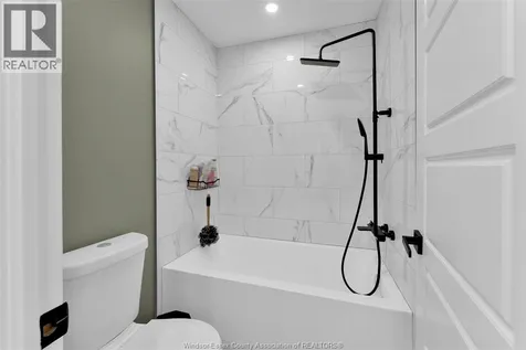 295 George Street Amherstburg ON N9V 2G3