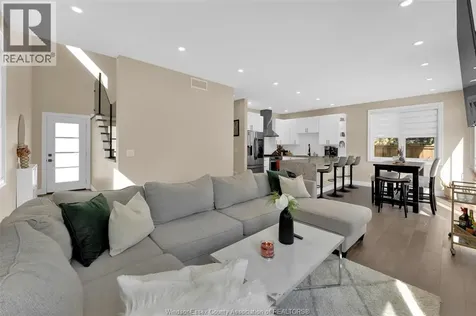 295 George Street Amherstburg ON N9V 2G3