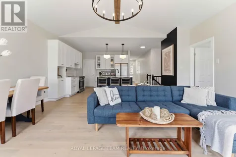 5553 Doctor Leach Drive Ottawa ON K4M 1L6
