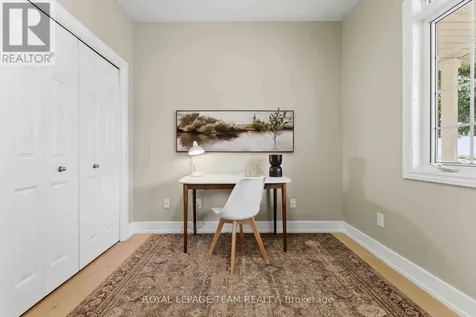 5553 Doctor Leach Drive Ottawa ON K4M 1L6