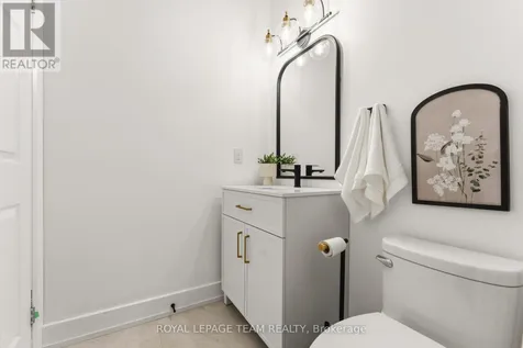 5553 Doctor Leach Drive Ottawa ON K4M 1L6