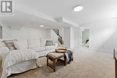 5553 Doctor Leach Drive Ottawa ON K4M 1L6