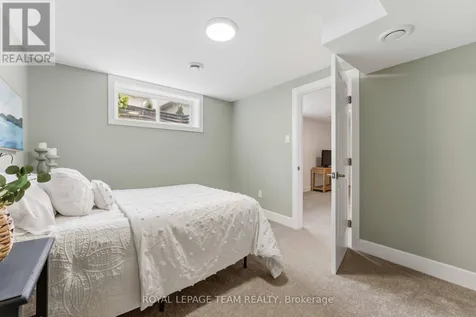 5553 Doctor Leach Drive Ottawa ON K4M 1L6
