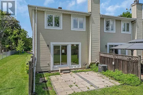 563 Parasol Court Ottawa ON K4A 2X2