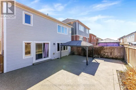 334 Apple Hill Crescent Kitchener ON N2R 0E5