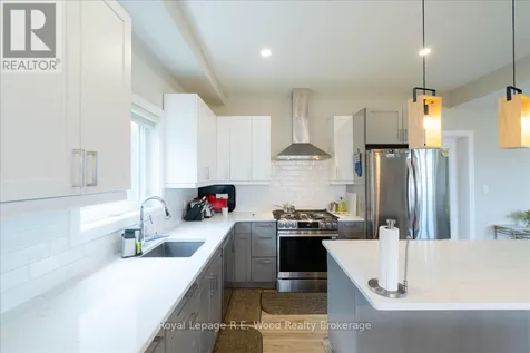 72 Trailview Drive East Tillsonburg ON N4G 0K1