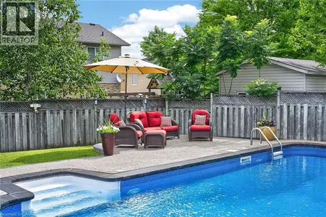 51 Cabriolet Crescent Ancaster ON L9K 1K5