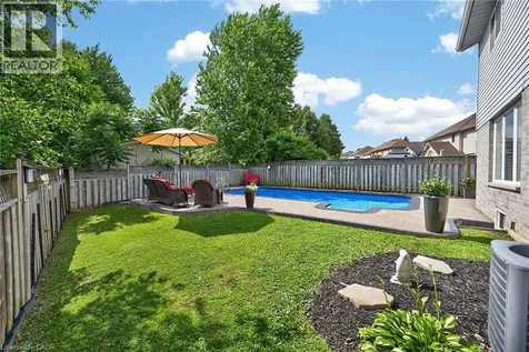 51 Cabriolet Crescent Ancaster ON L9K 1K5