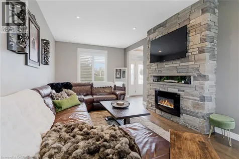 24 Brant Road Paris ON N3L 3E1
