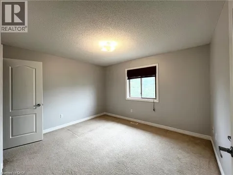 11 Armour Crescent Ancaster ON L9K 1S1