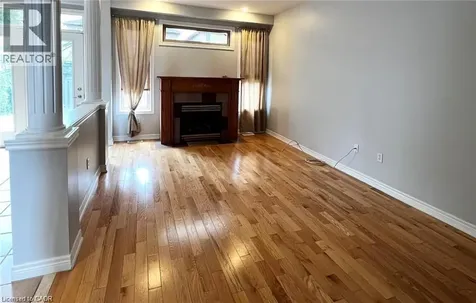 11 Armour Crescent Ancaster ON L9K 1S1
