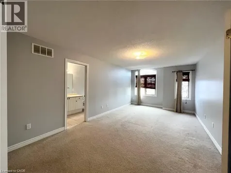 11 Armour Crescent Ancaster ON L9K 1S1