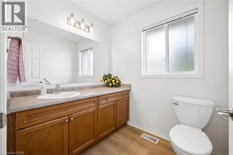 244 Fallowfield Drive Kitchener ON N2C 2T7