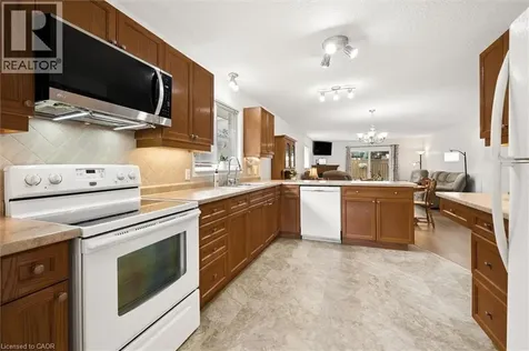 244 Fallowfield Drive Kitchener ON N2C 2T7