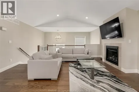 111 Kingsbridge Drive Amherstburg ON N9V 0G3